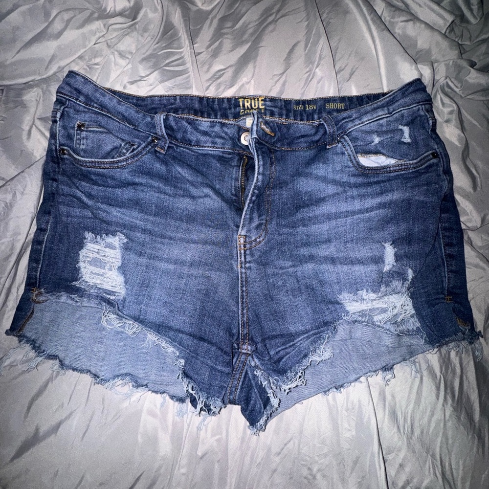 Stretch blue jean shorts